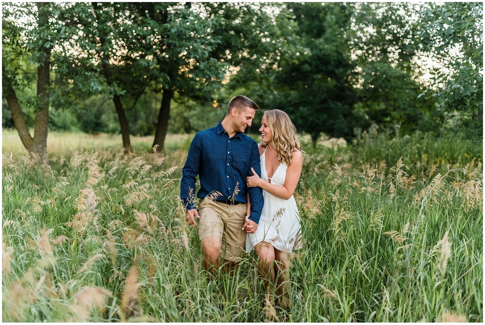 Perry Nature South Dakota Engagement Session | Maddie Peschong Photography