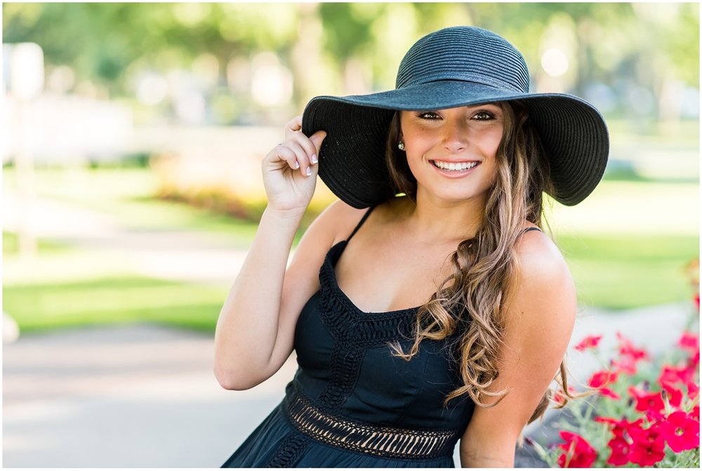 Senior girl session downtown Sioux Falls | Maddie Peschong Photography