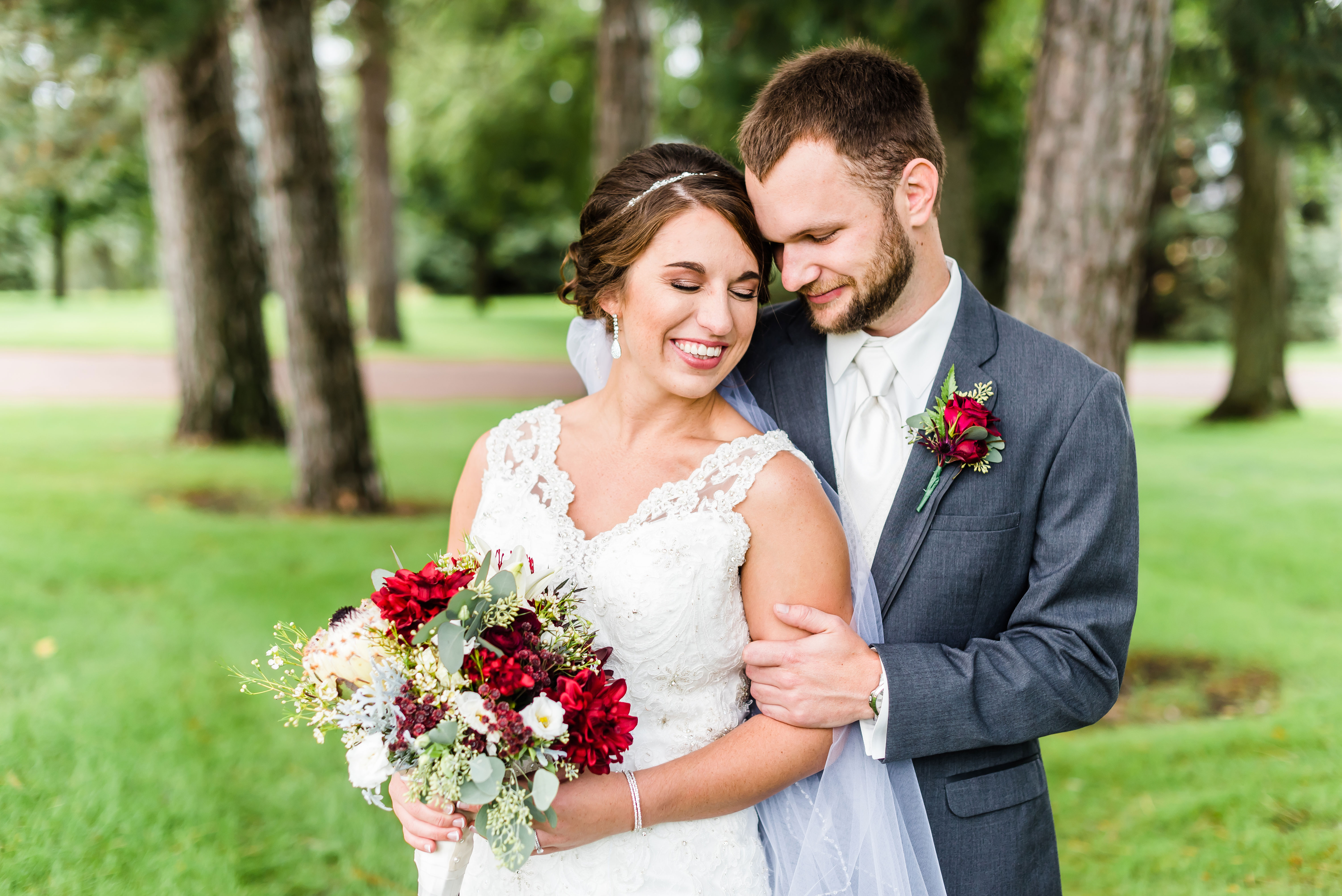 Romantically Rustic South Dakota Wedding | Maddie Peschong