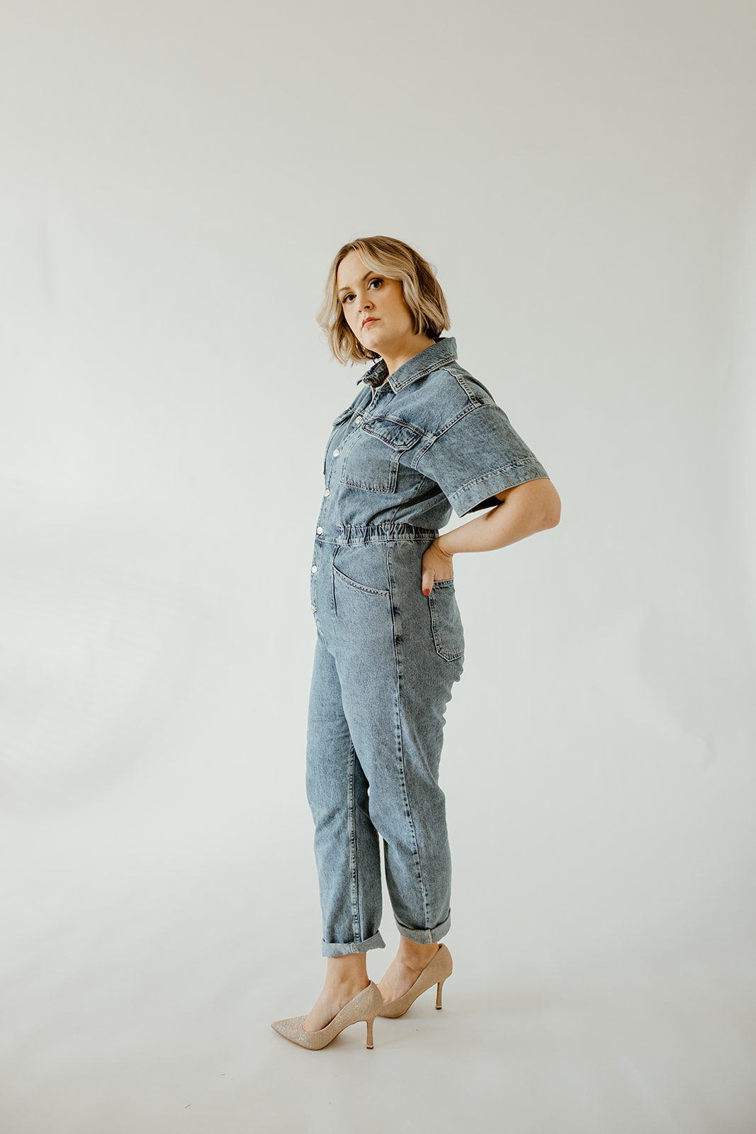 Sioux Falls photographer posing for own brand photography session