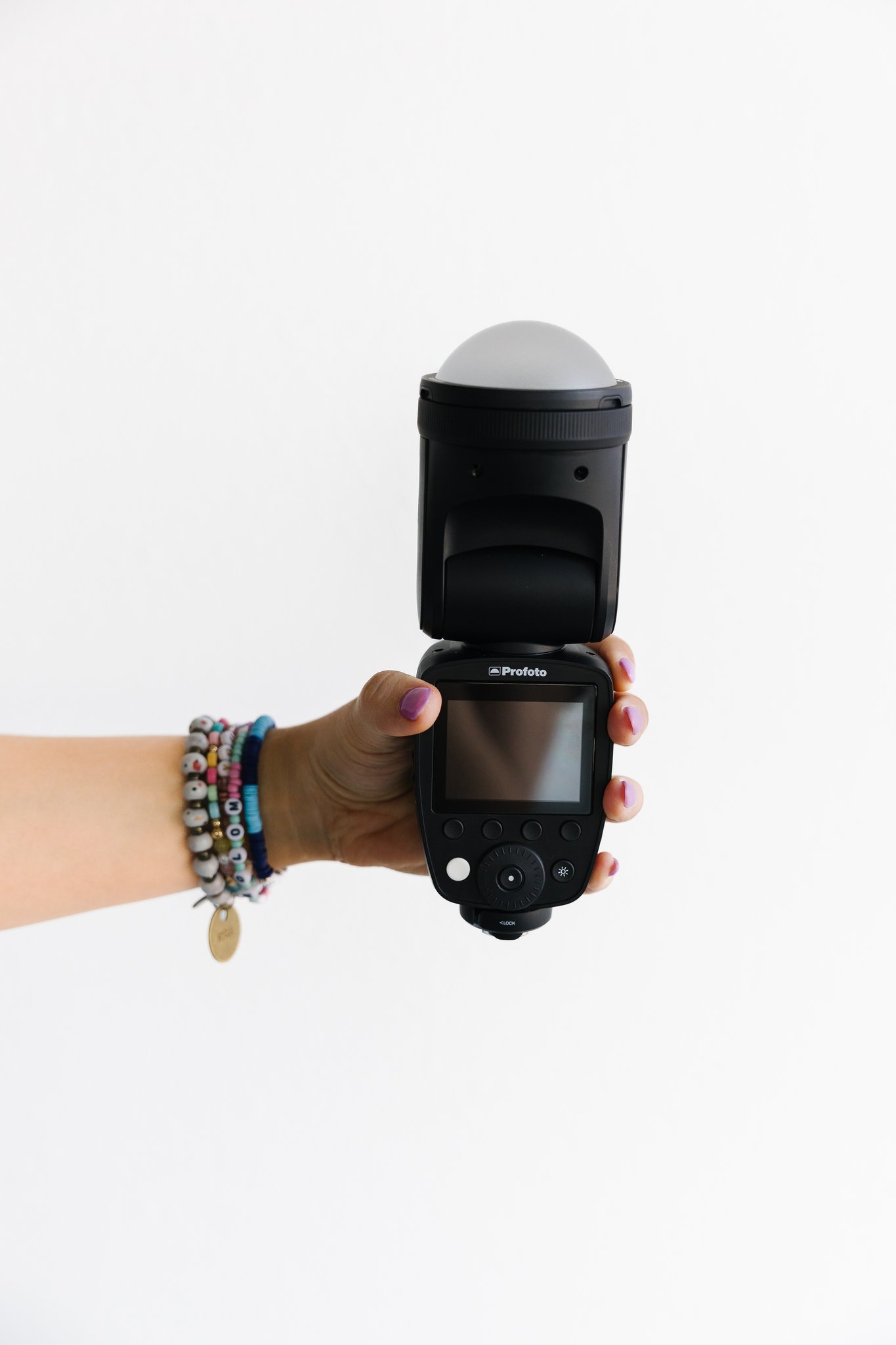 profoto a10 flash